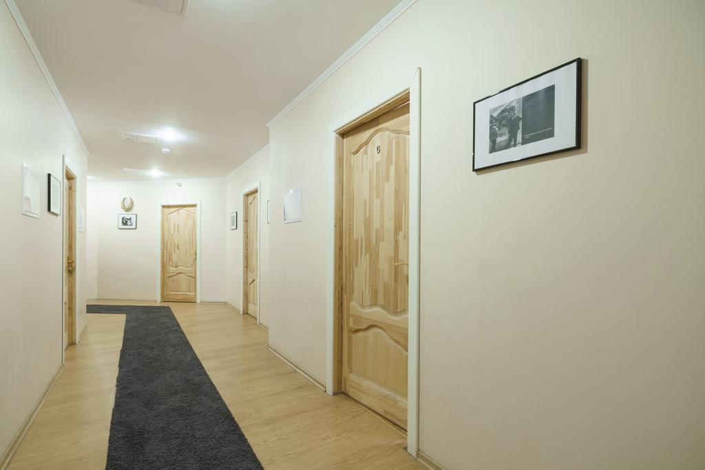 Knights Court Hotell Riga Exteriör bild