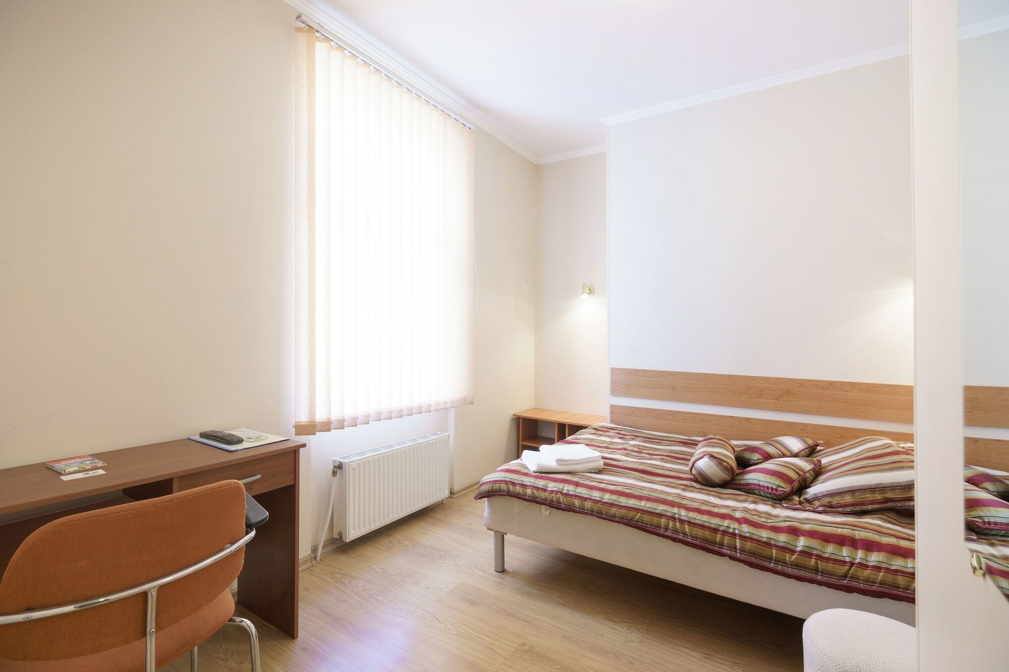 Knights Court Hotell Riga Exteriör bild